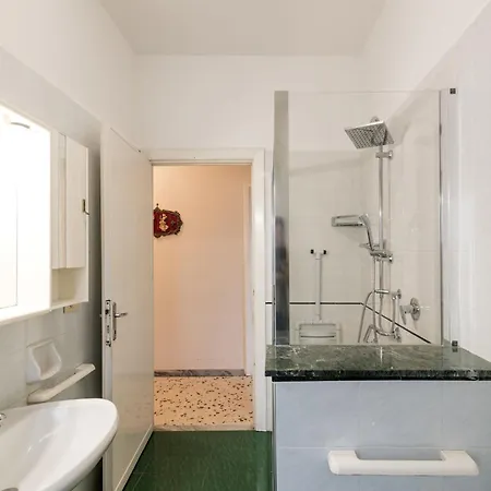 House By Interhome Apartment