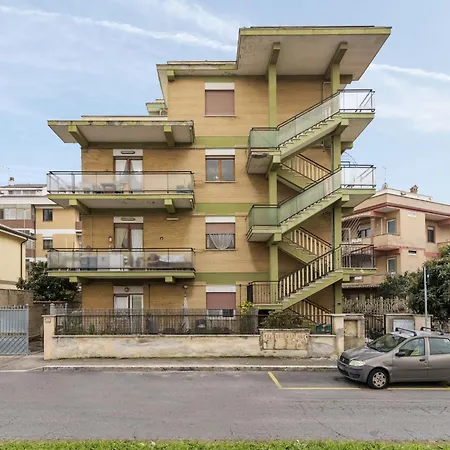 Apartment House By Interhome *